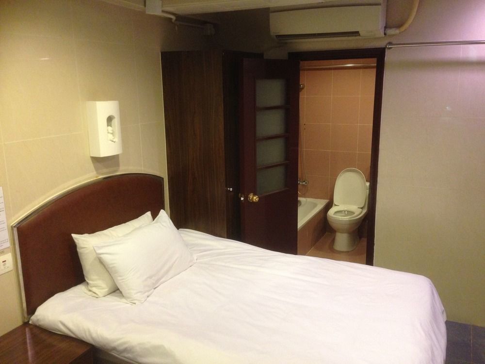 Kowloon Youth Village Tsim Sha Tsui 九龙青年公寓 Hongkong Eksteriør billede